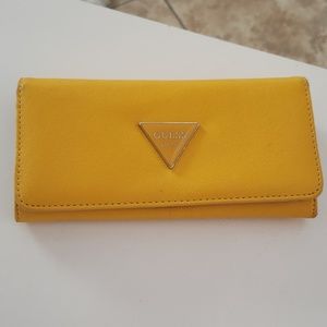 Mustard Yellow Guess Wallet 💛